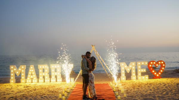 Heiratsantrag ›Willst du mich heiraten?‹ in Ras Al Khaimah