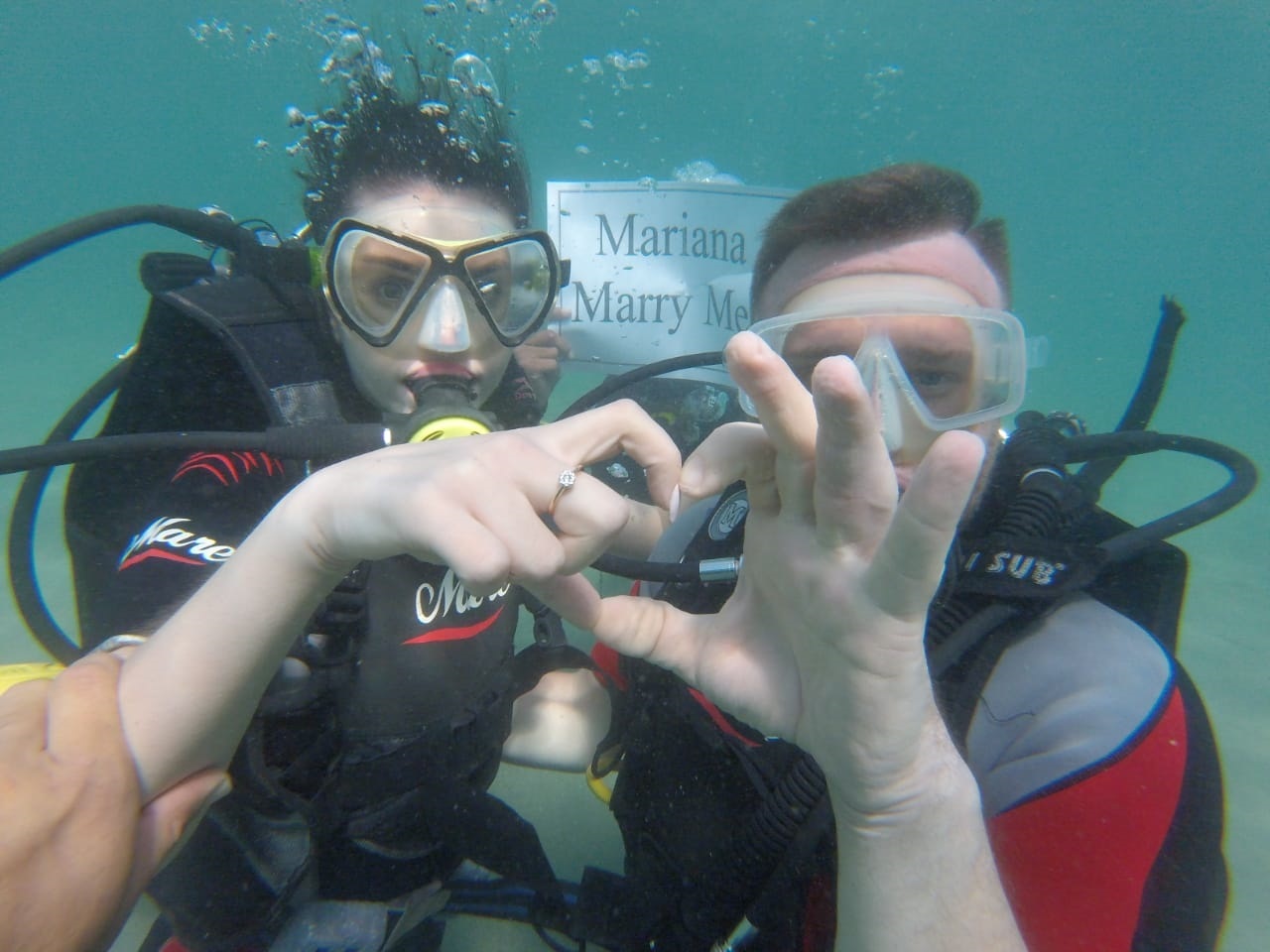 Underwater marriage proposal in sharm