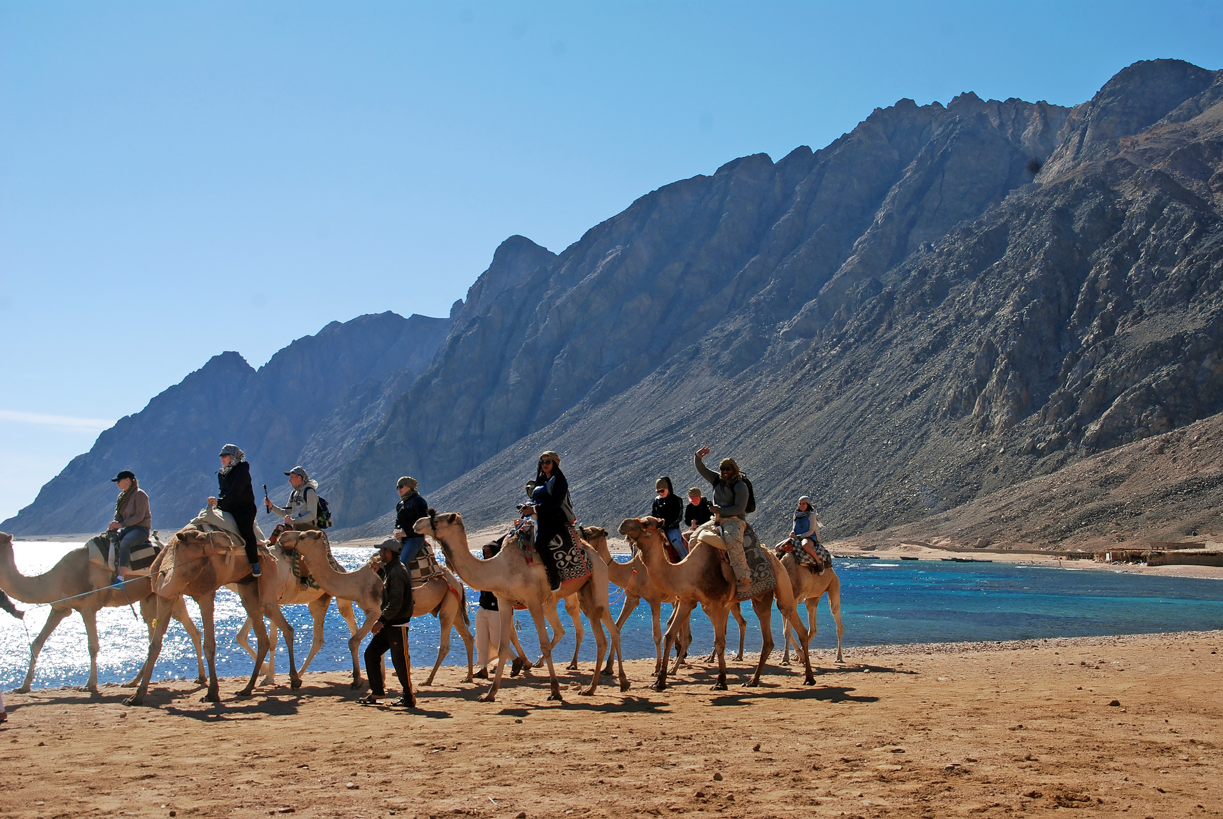 Das verlorene Land von Sharm El Sheikh – Canyontour & Bootsfahrt & Safari und mehr
