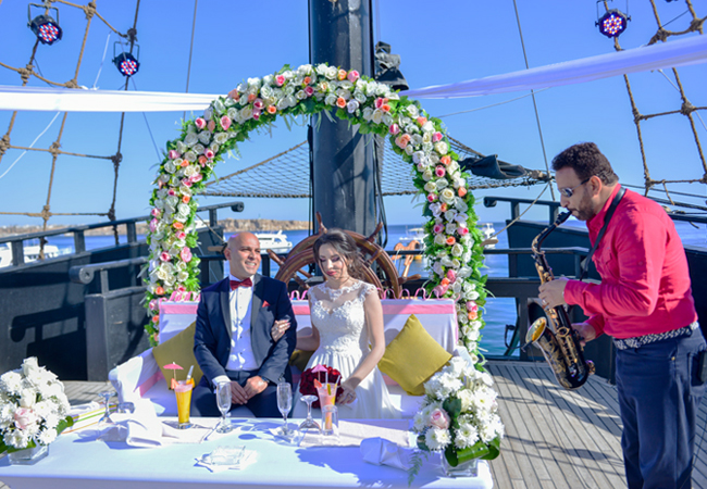 Wedding on luxury yacht in Sharm El Sheikh